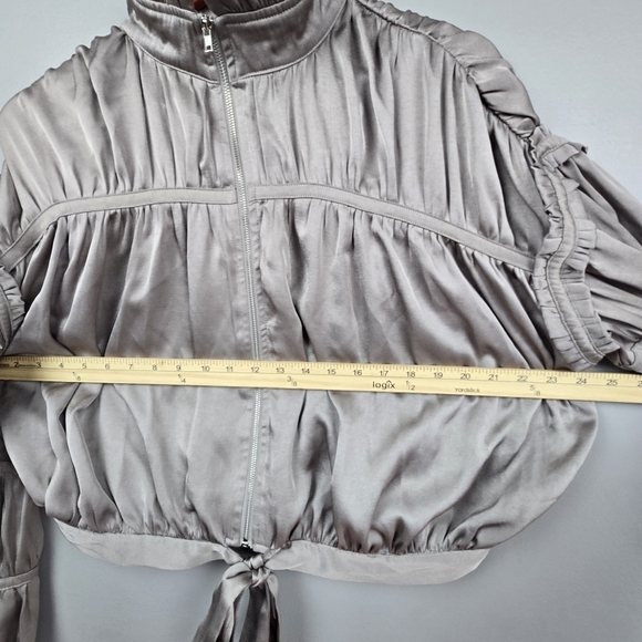 CURRENT AIR Anthropology‎ Gray Crop Long Sleeve Satin Jacket Womens Size L - Picture 11 of 12